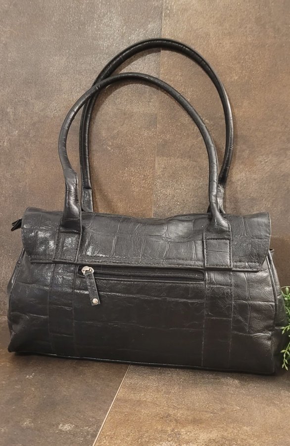 Kvalitativ Skinnväska från Fiorelli 100%Äkta Skinn Läder Vintage Trend