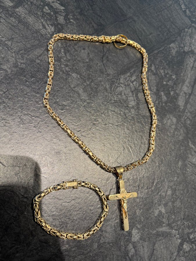 Kejsarlänk Guld i 18k, halsband samt kors, och Armband