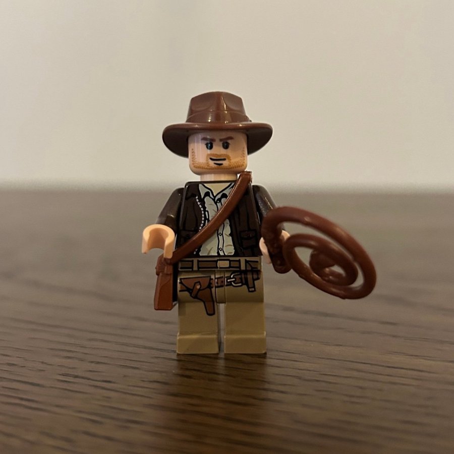 LEGO Indiana Jones: Indiana Jones (iaj001) med tillbehör från 2008