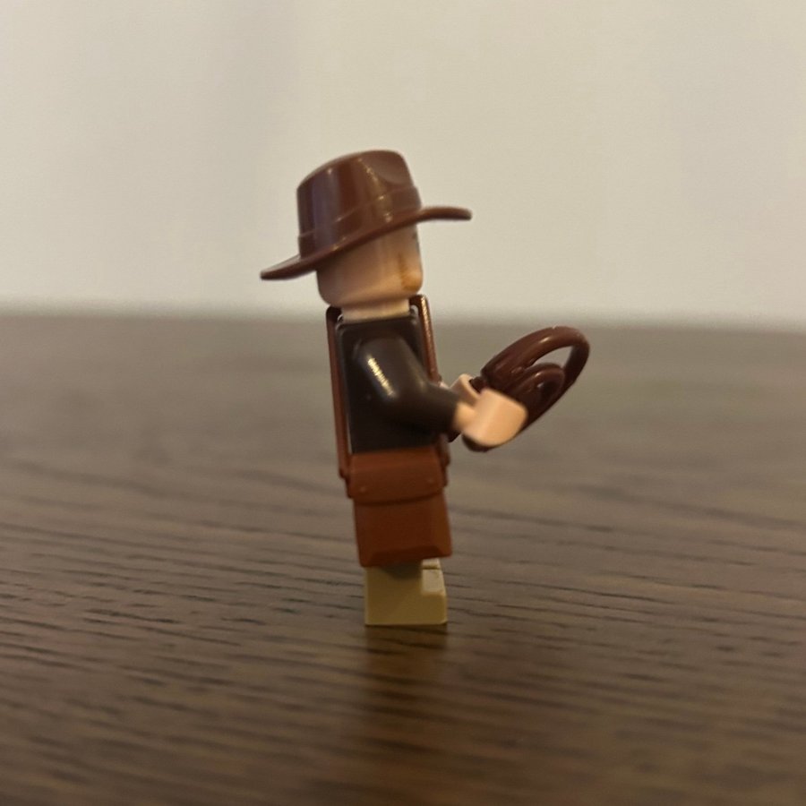 LEGO Indiana Jones: Indiana Jones (iaj001) med tillbehör från 2008