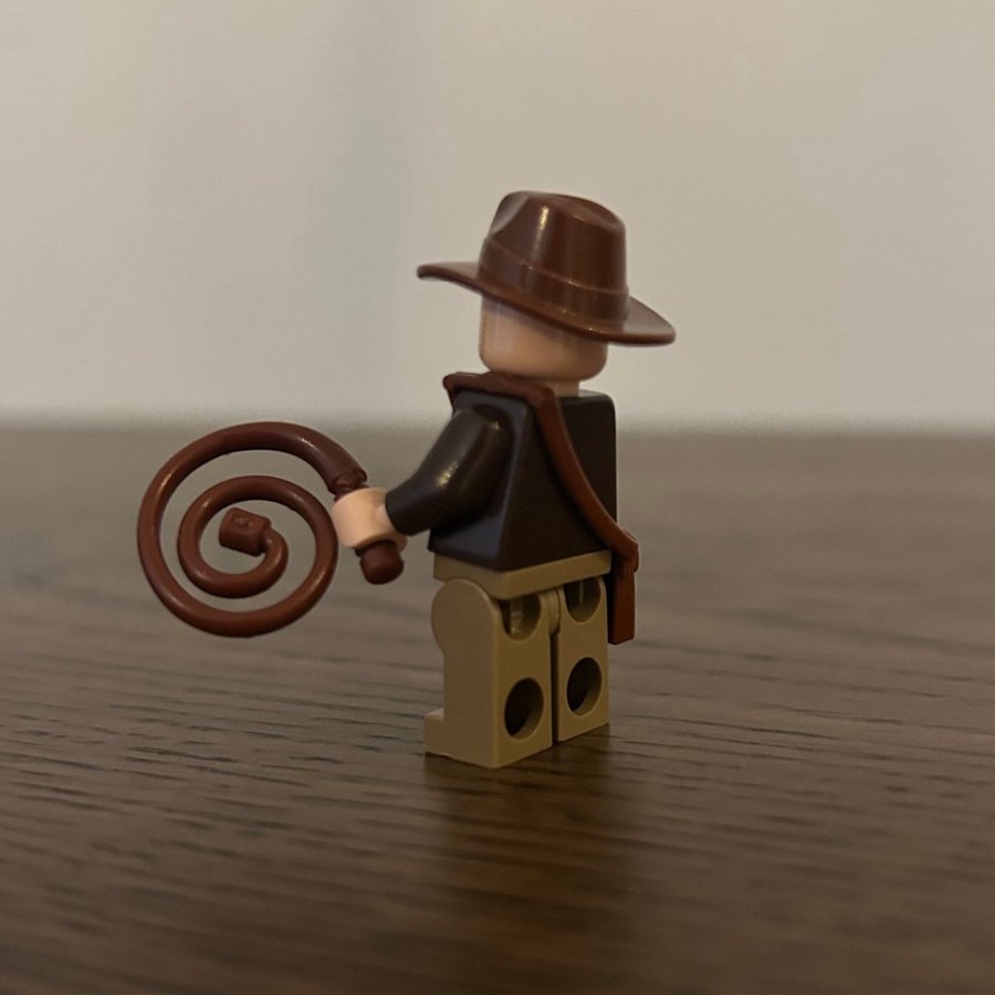 LEGO Indiana Jones: Indiana Jones (iaj001) med tillbehör från 2008