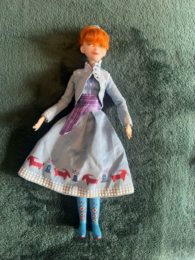 Disney store Frozen Anna