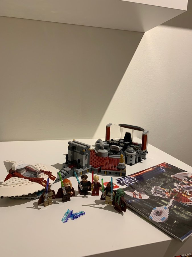 Lego Star Wars 9526 - Palpatine's Arrest