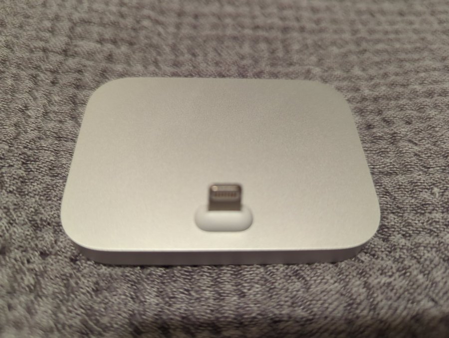 iPhone Lightning Dock - Silver, som ny!