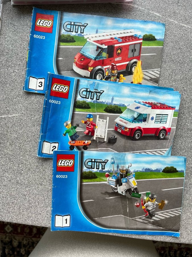 LEGO CITY (60023) Startset - Fint skick men läs beskrivning då 1 del är utbytt