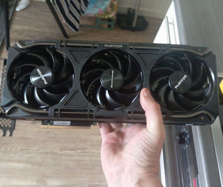 Gainward GeForce RTX 4090 Phantom