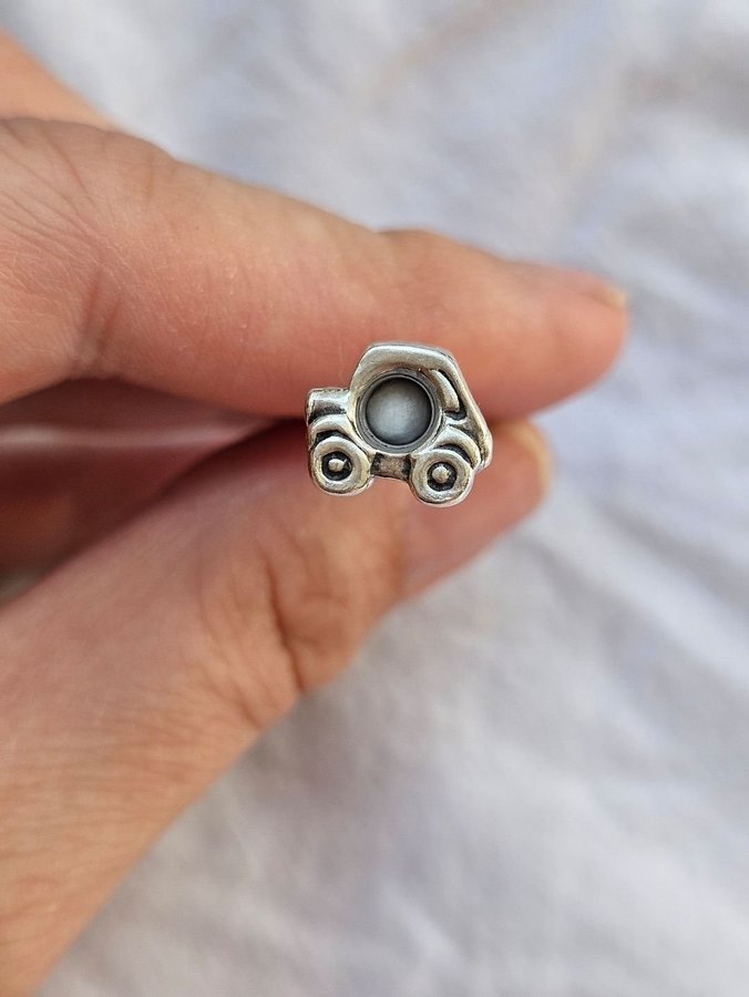 Pandora Bil Charm