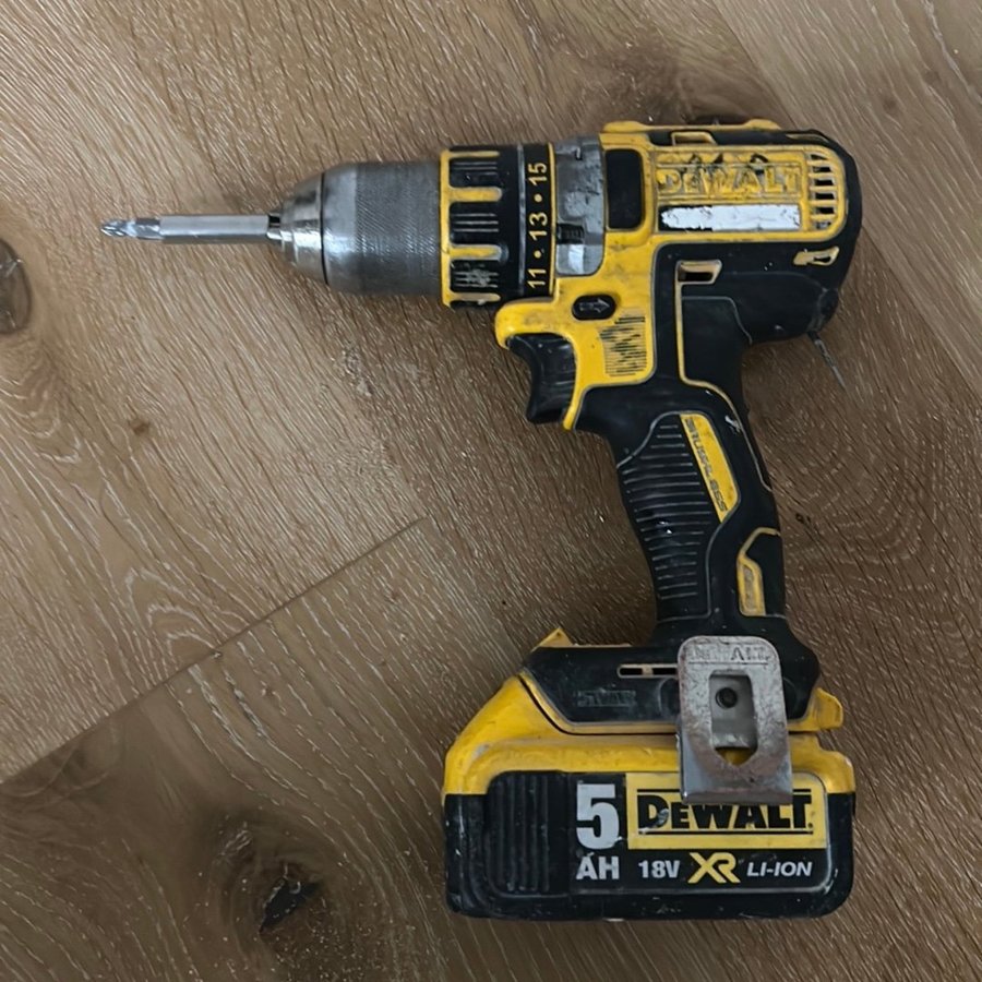 Dewalt XR DCD 18V Li-Ion Slagborrmaskin