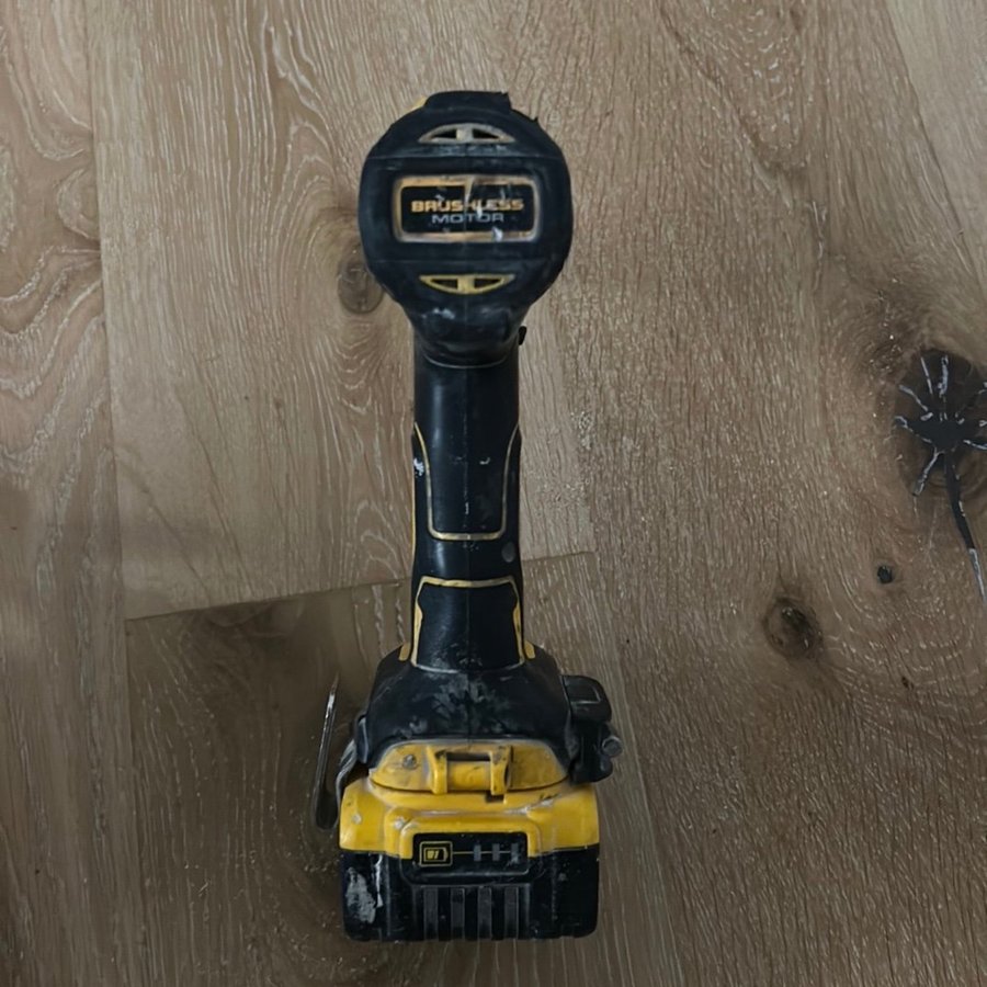 Dewalt XR DCD 18V Li-Ion Slagborrmaskin