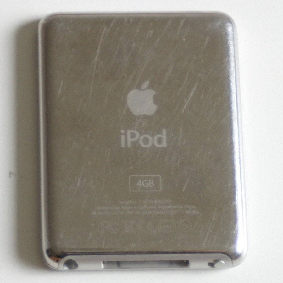 iPod 4GB