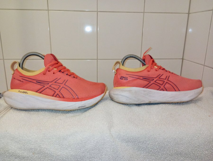 Asics "Gel-Nimbus 25" Löparskor Storlek 37