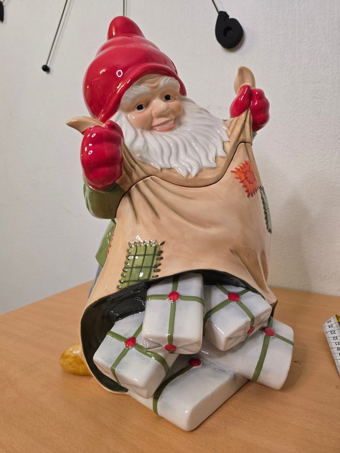 HELT NY 38cm Jultomte tomte kakburk Fyrklövern Collection Lars Carlsson