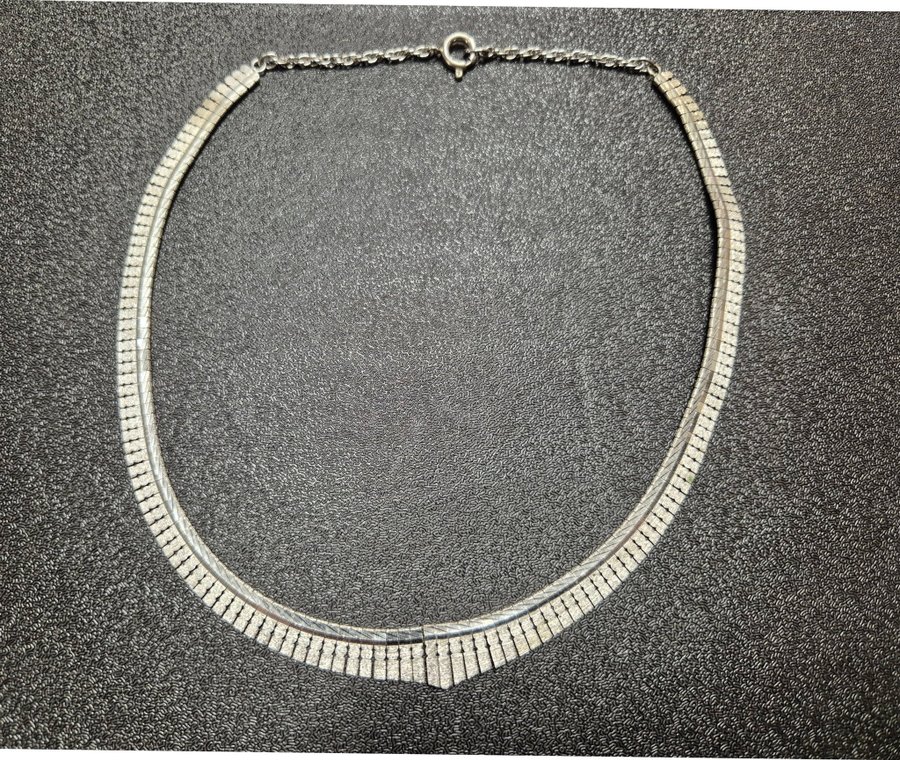 Halsband i silver 925 28 g.