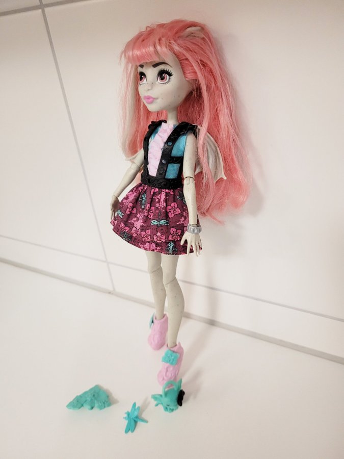 Rochelle Goyle Monster High Party Ghouls Ghoul Docka Dockor