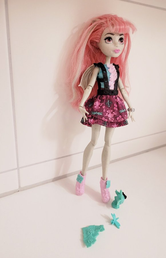 Rochelle Goyle Monster High Party Ghouls Ghoul Docka Dockor