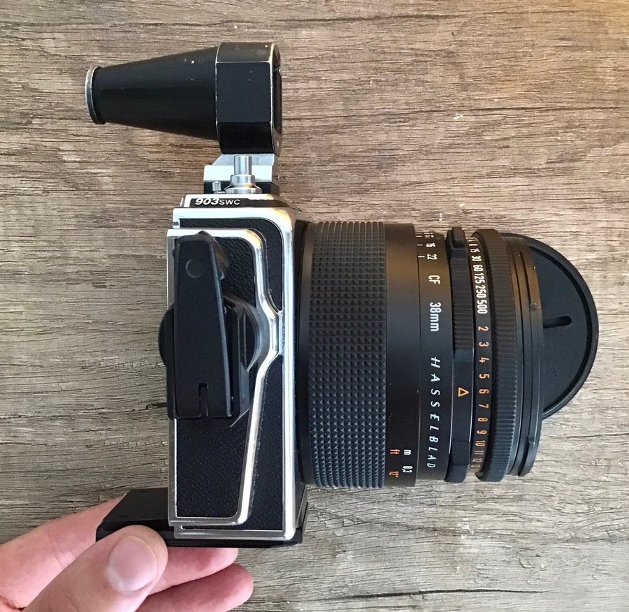 Hasselblad 903 SWC - Body + Viewfinder - Very Good Condition