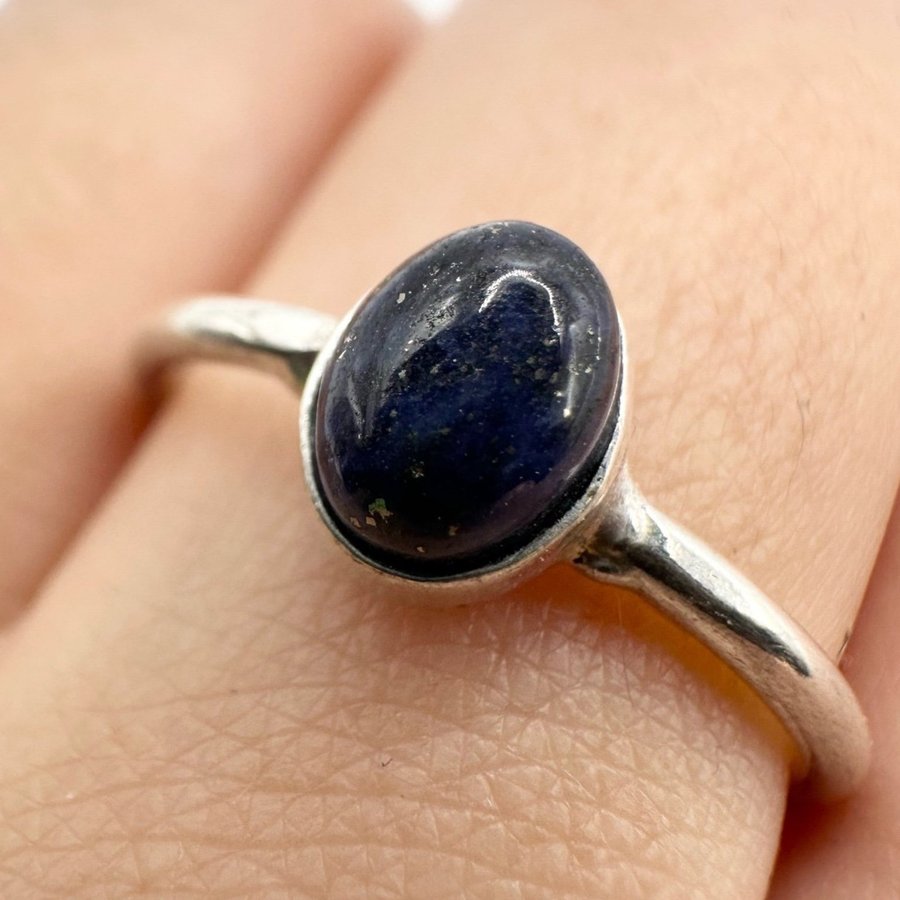 Sten ring, silverpläterad. Lapis Lazuli Sten. Ädelsten. 925.