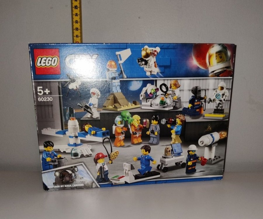 Lego City #60230 "Figurpaket Rymdforskning", NY i Oöppnad förpackning