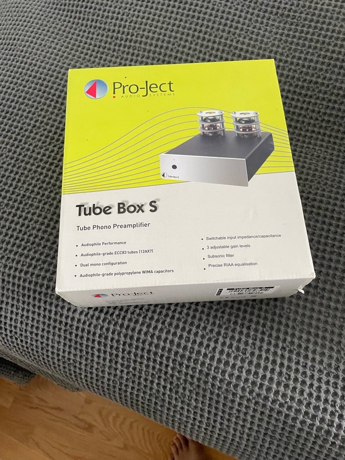 PRO-JECT TUBE BOX S – RÖRBESTYCKAD RIAA-/GRAMMOFONFÖRSTÄRKARE