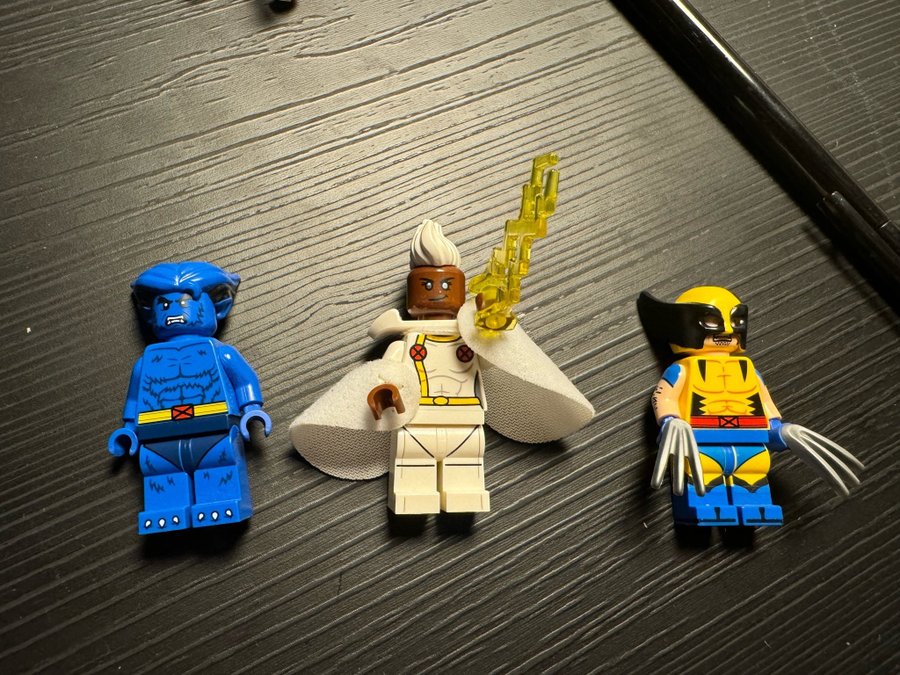 Lego Marvel X-men figures beast, wolverine and storm