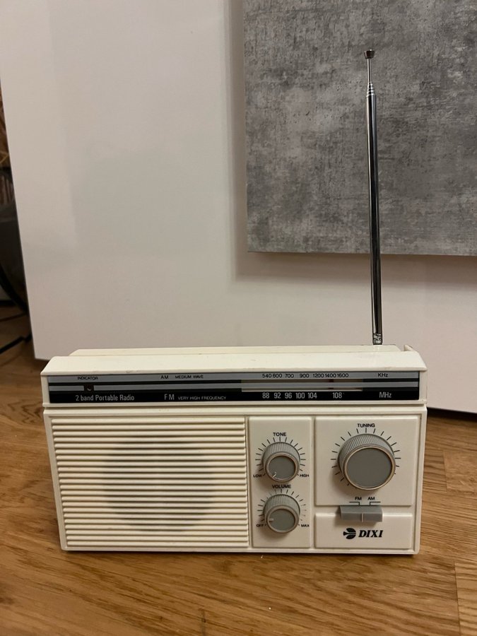 Dixi R-150 2-bands bärbar radio