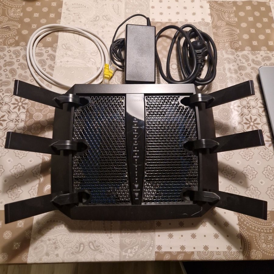 NETGEAR Nighthawk X6 Router