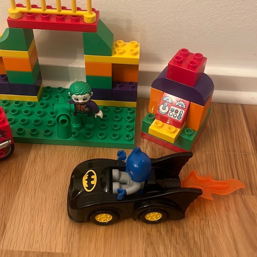 Duplo superhjältar, Batman, Joker och Spiderman