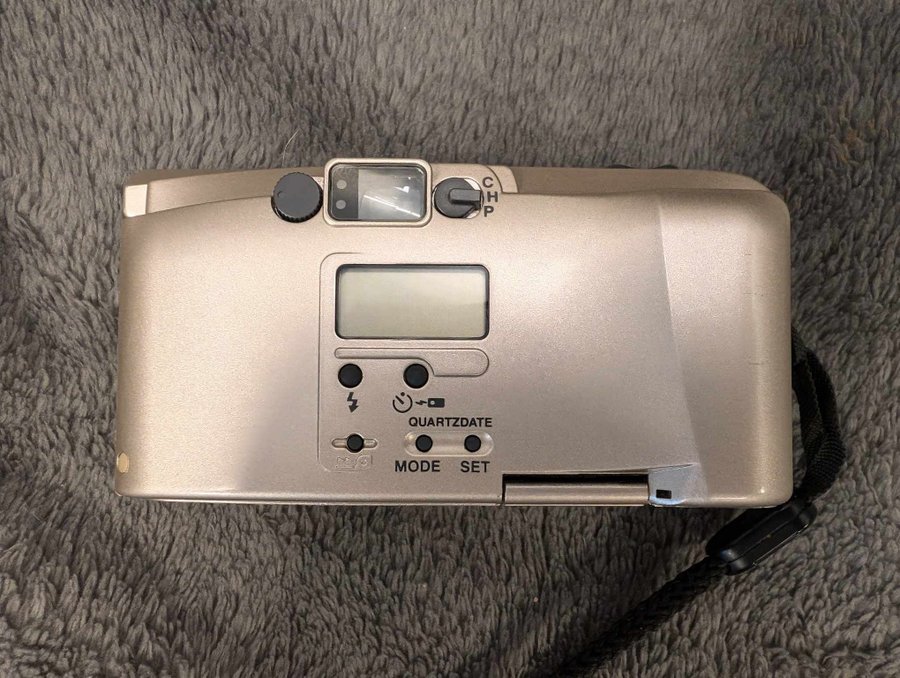 Olympus Zoom 75