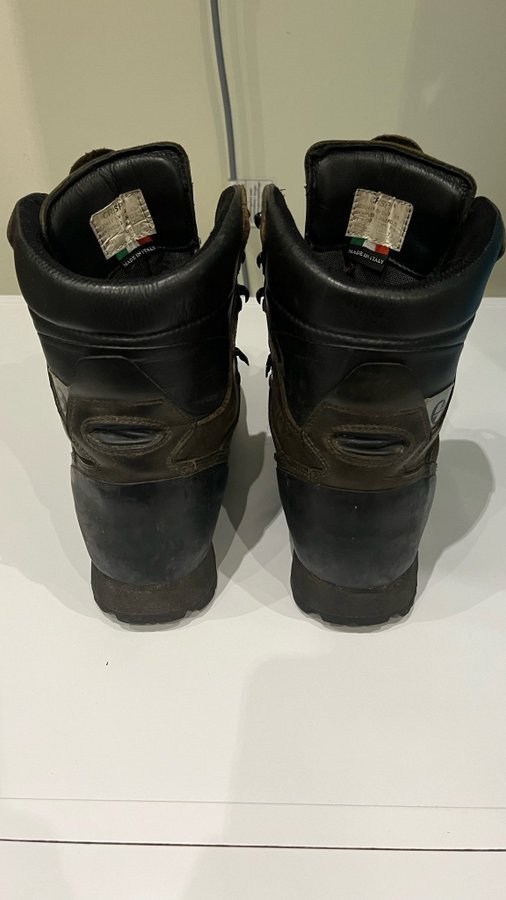 CRISPI Skarven | Gore-Tex | skinn | vandringskängor | 41