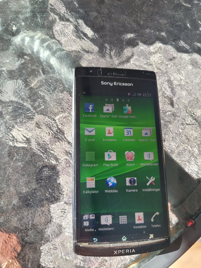 Sony Xperia Lt15i  16 gb