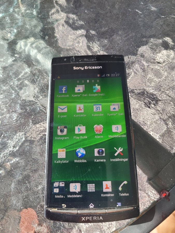 Sony Xperia Lt15i  16 gb