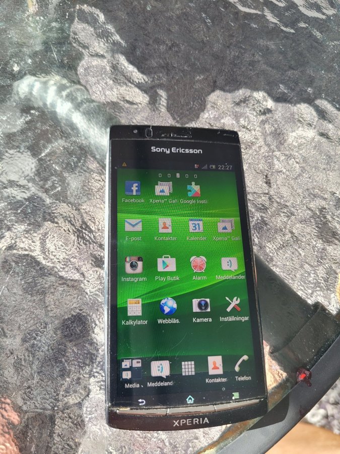 Sony Xperia Lt15i  16 gb