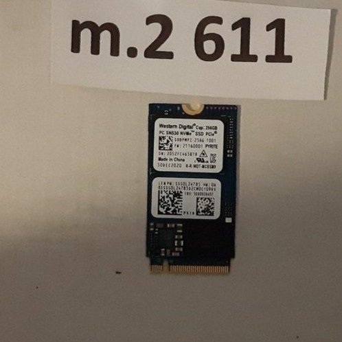 SSD m2  256GB  NVMe  märke: WD  formfaktor 2242