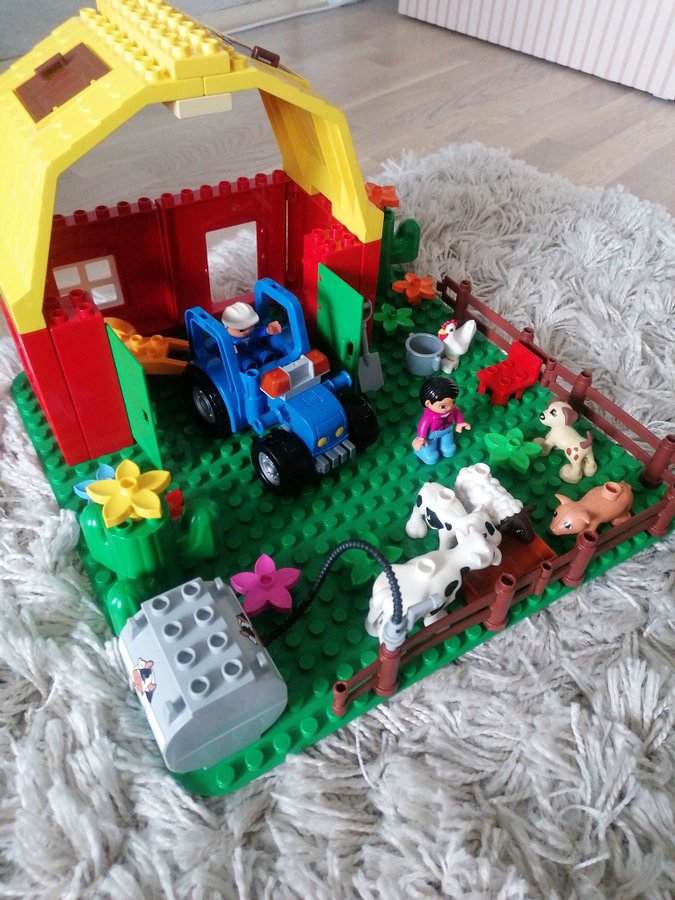 Lego Bondgård