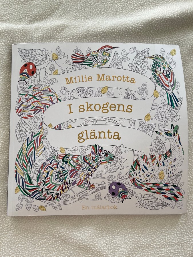 Helt ny! Millie Marotta - I skogens glänta (En målarbok)