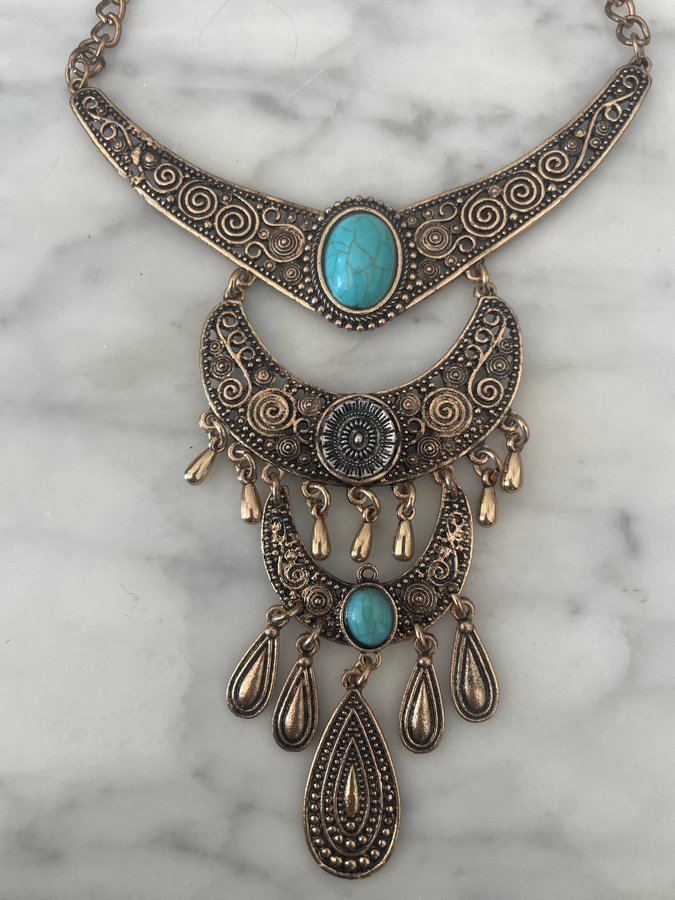 Orientalisk inspirerat halsband