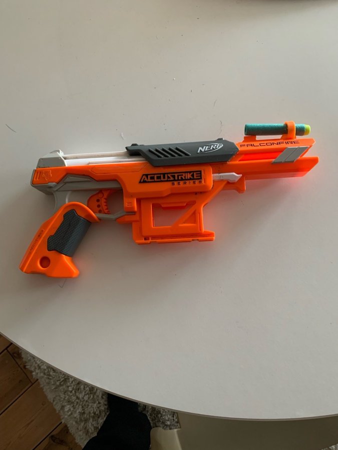 Nerf Accustrike Falconfire