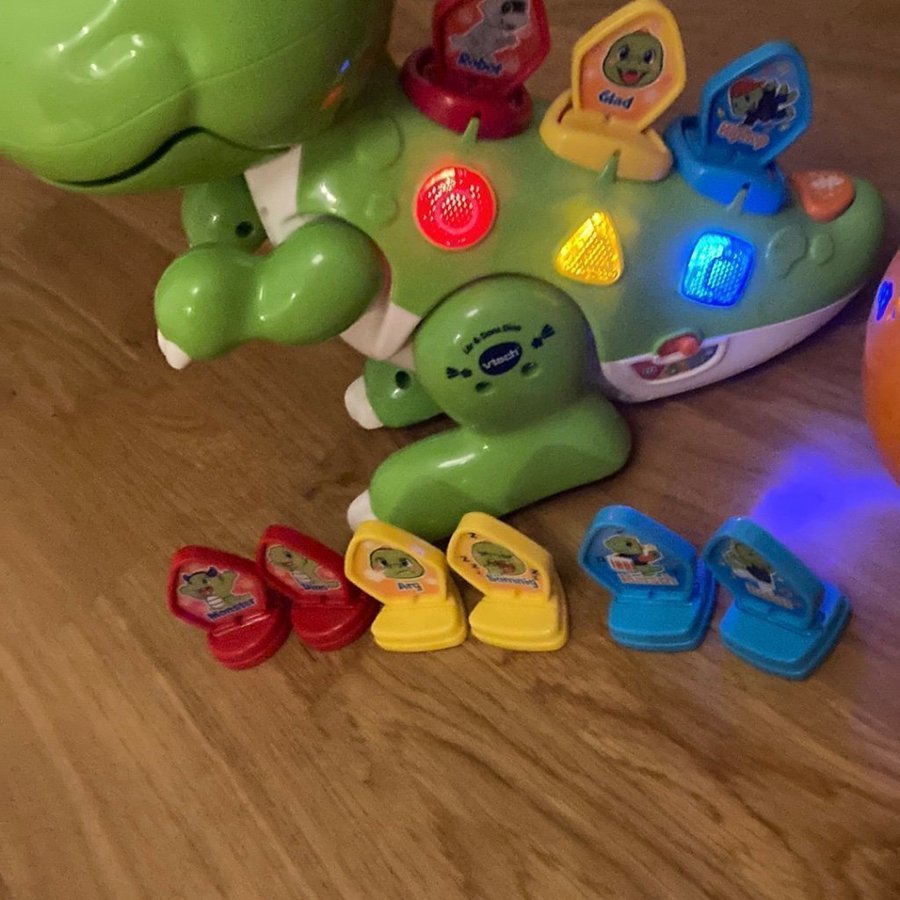 Vtech Lär  Dans Dino interaktiv leksak julklapp