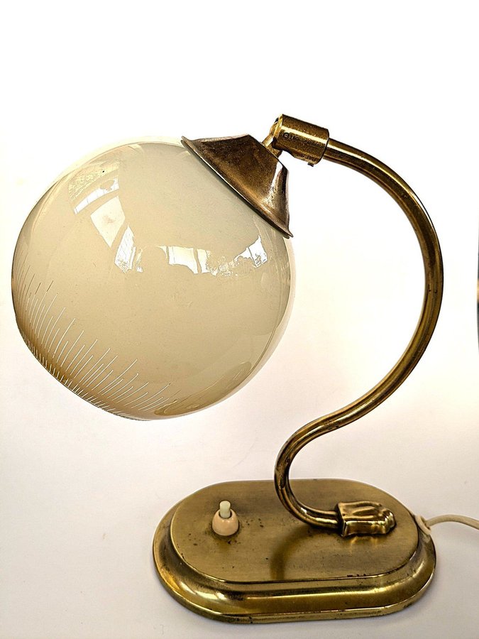 BORDSLAMPA / VÄGGLAMPA - art deco, funkis