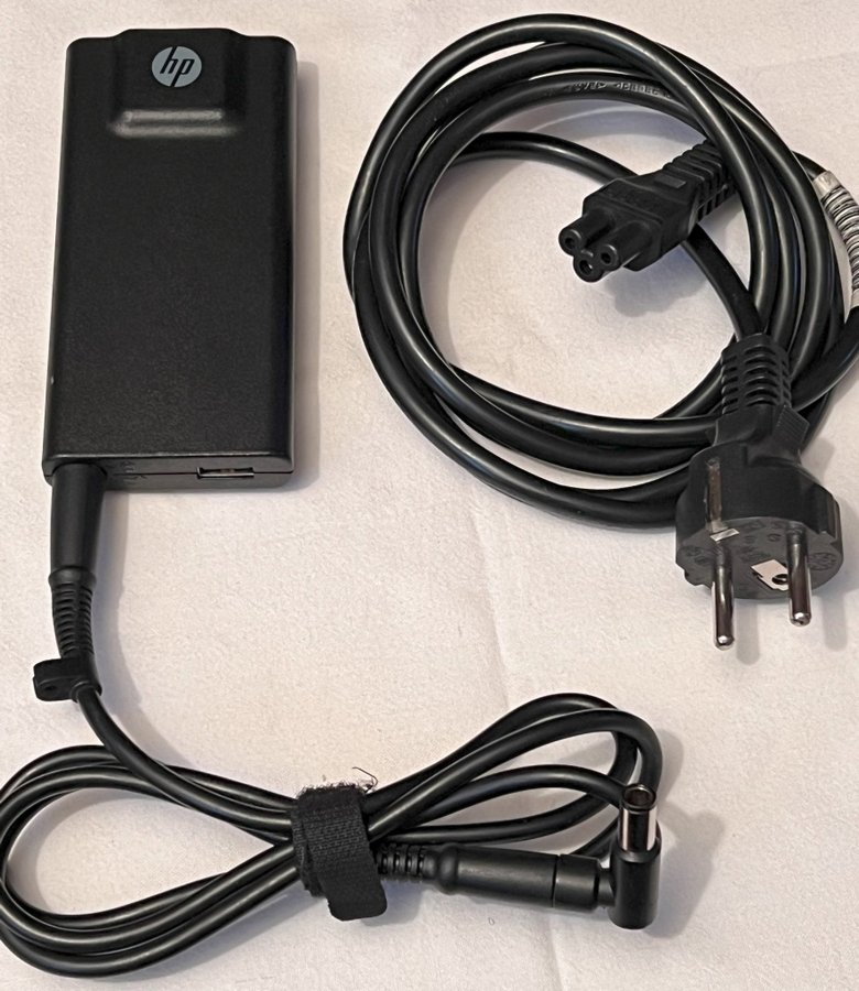 HP ReseAdapter 65 W Smal Strömförsörjning 19,5V, 3,33A, 7,4 mm kontakt, svart)