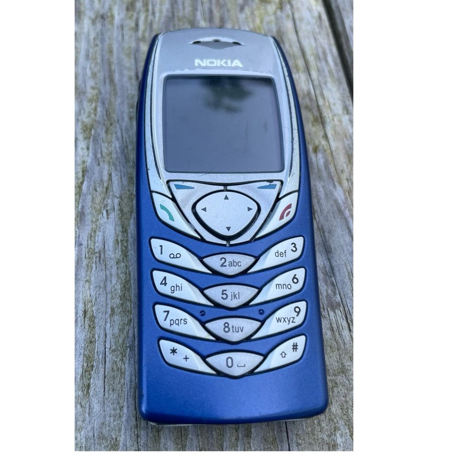 Nokia 6100 utan batteri