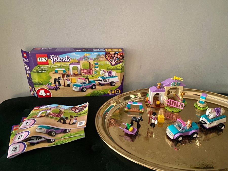 LEGO Friends 41441 - Horse Training and Trailer Häst