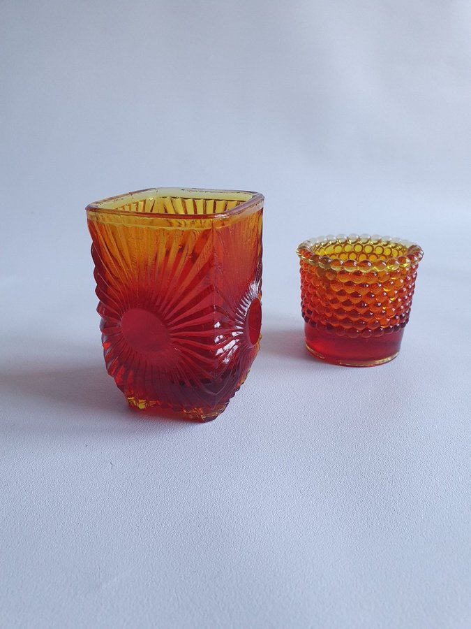 Rejmyre Reijmyre 2 Ljuslyktor Pärlan Solöga röd/gult glas vintage jul