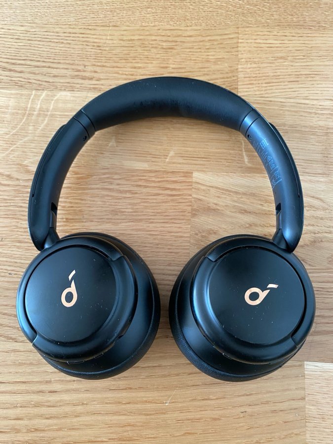 Soundcore Q30 Wireless