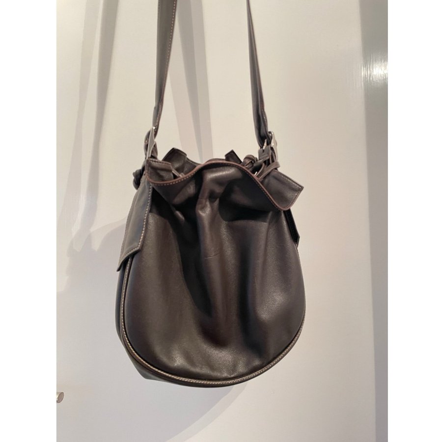 Longchamp bucket bag crossbody brun handväska läder