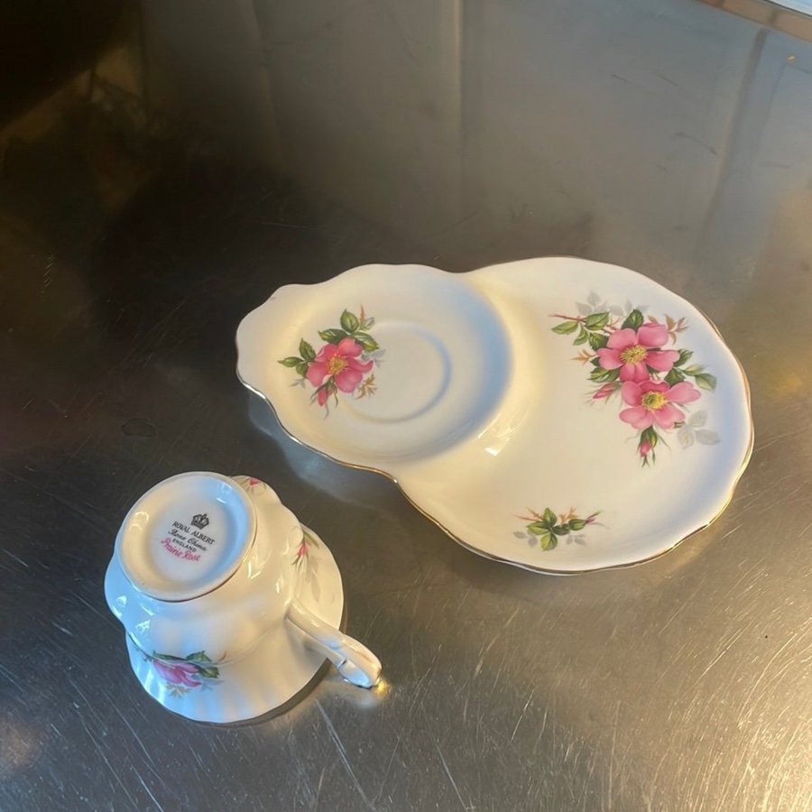 Royal Albert ”Prairie Rose” frukostporslin