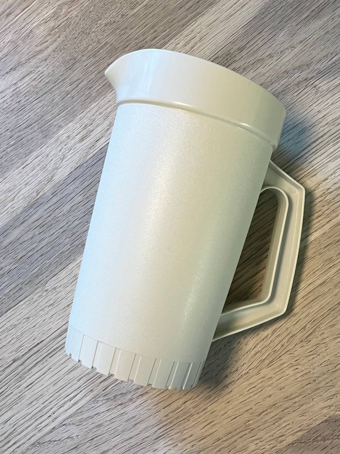 TUPPERWARE 1,5 LIT MULTIKANNA KANNA TILLBRINGARE