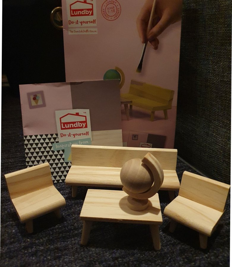 LUNDBY Do-it-yourself - Lekset med bord, stolar och jordglob