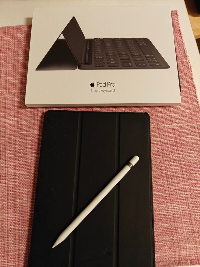 iPad Pro 9.7" 32GB med tillbehör