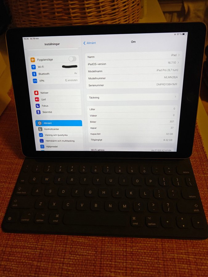 iPad Pro 9.7" 32GB med tillbehör